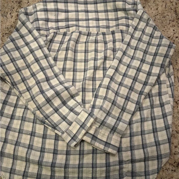 Basic Elements Lightweight Plaid Overshirr - Picture 3 of 6